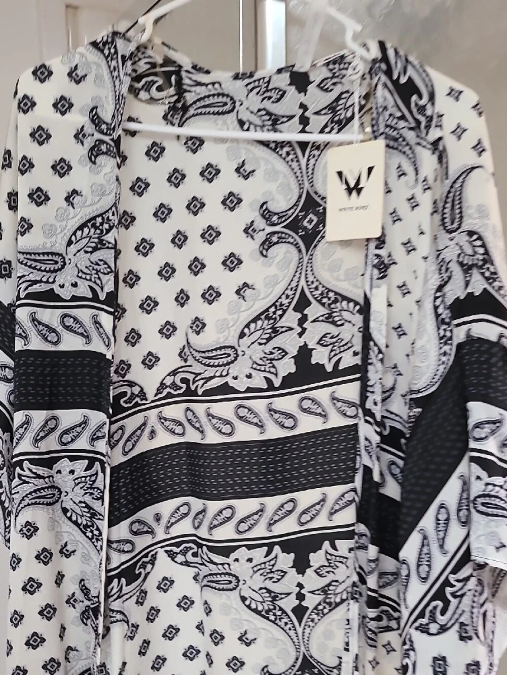 White Mark Black & White Paisley Kimono